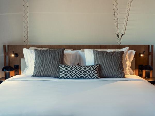 91 Athens Riviera, The Resort : photo 5 de la chambre family cabana with plunge pool