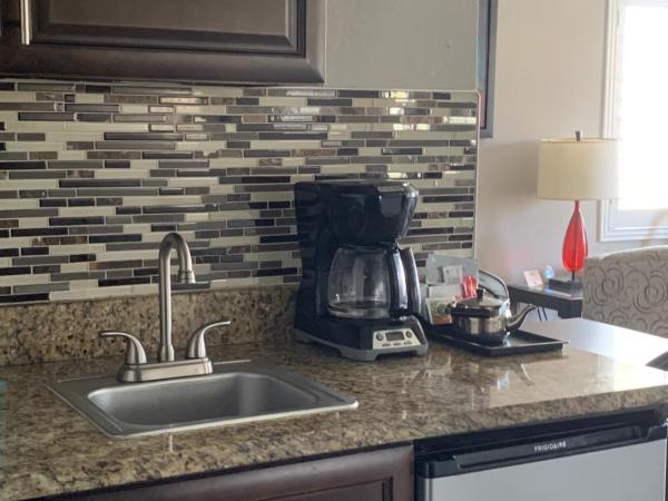 Great Location Studio Pool/Lake View Orlando I-Drive : photo 1 de la chambre studio avec vue sur lac