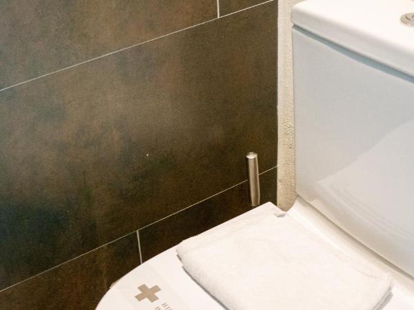 Hostal Charlotte-Gran Vía : photo 9 de la chambre chambre triple basique