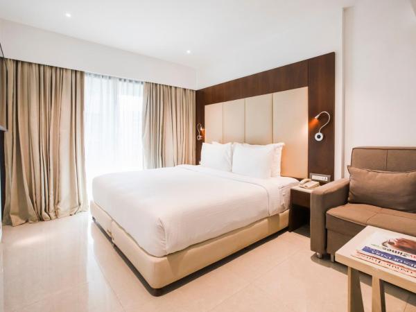 Ramee Techome : photo 1 de la chambre club room with jacuzzi