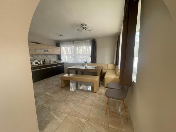 Grátisz Apartman Siófok : photo 8 de la chambre appartement - rez-de-chaussée