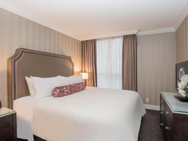 La Grande Residence at the Sutton Place Hotel : photo 1 de la chambre two bedroom sutton suite, 1 king, 1 queen, sofa bed