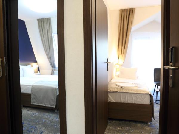 Hotel Crystal : photo 7 de la chambre chambre familiale