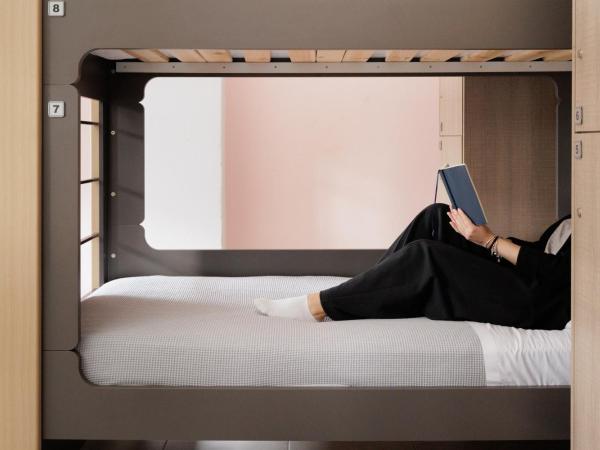 Local Hostel & Suites : photo 2 de la chambre bed in 10 female dorm