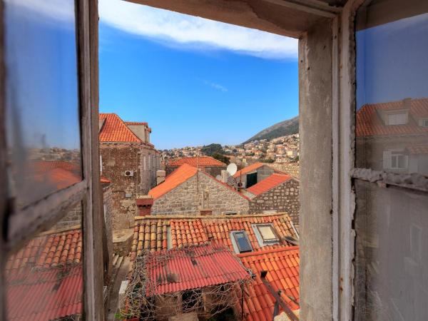 City Walls Hostel : photo 4 de la chambre lit dans dortoir mixte de 6 lits