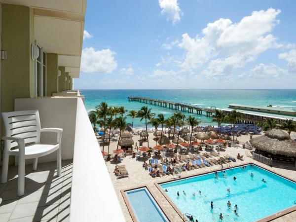 Newport Beachside Hotel & Resort : photo 6 de la chambre suite 1 chambre avec vue partielle sur l'océan