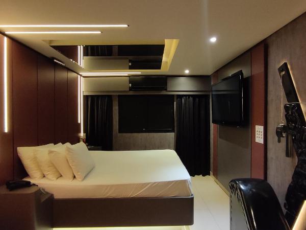 Swing Motel 1 : photo 3 de la chambre suite lit queen-size deluxe