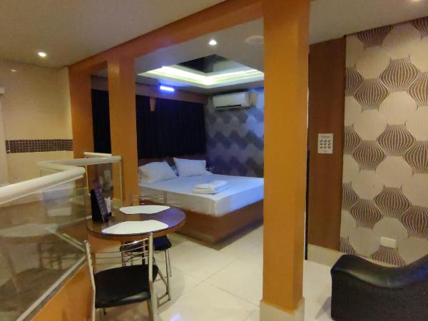 Swing Motel 1 : photo 4 de la chambre suite deluxe avec baignoire spa