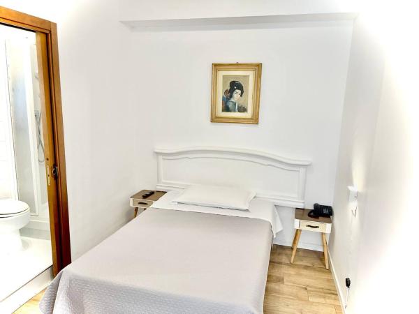 Hotel S. Ercolano : photo 4 de la chambre chambre simple