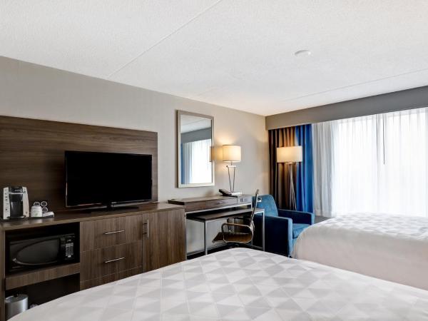 Holiday Inn - Mississauga Toronto West, an IHG Hotel : photo 5 de la chambre chambre standard avec 2 lits queen-size