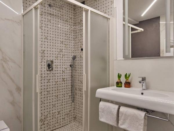 UNAHOTELS Ala Venezia-Adults 16 : photo 5 de la chambre chambre double supérieure