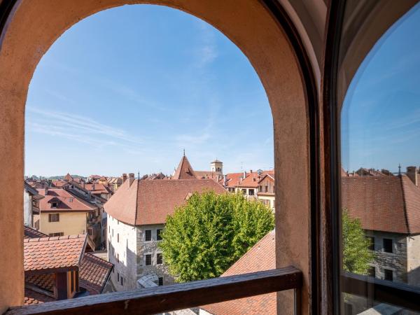 Hôtel du Palais de l'Isle : photo 1 de la chambre chambre lit king-size