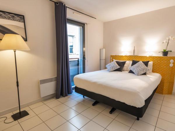 Garlande Hôtel Avignon Centre : photo 4 de la chambre appartement 2 chambres avec terrasse et accès par ascenseur