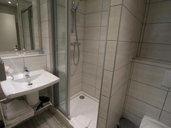 Garlande Hôtel Avignon Centre : photo 5 de la chambre chambre double Économique - rez-de-chaussée