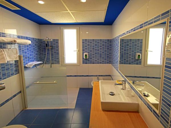 Hotel Paris Centro : photo 2 de la chambre chambre quadruple