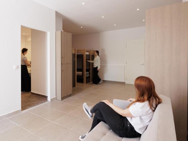 Local Hostel & Suites : photo 4 de la chambre bed in 8 female dorm basic