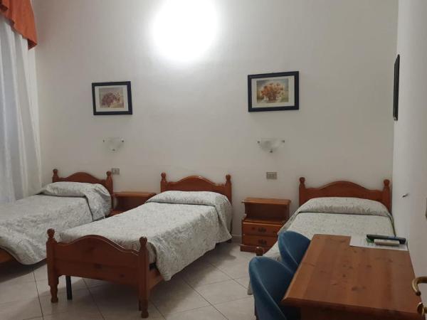 Hotel 4 Mori : photo 2 de la chambre chambre triple