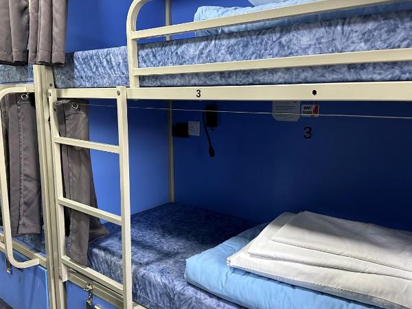 Smart Hyde Park Inn Hostel : photo 5 de la chambre lit dans dortoir mixte de 16 lits