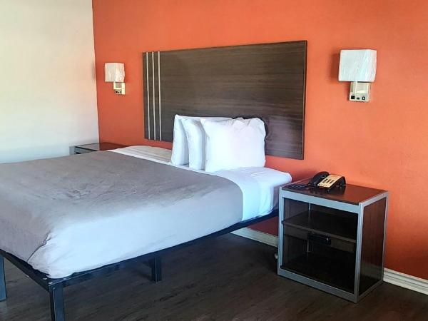 Econo Inn Lackland AFB-Seaworld San Antonio : photo 4 de la chambre chambre lit king-size - non-fumeurs