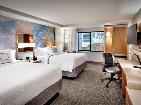 Courtyard by Marriott Salt Lake City Downtown : photo 1 de la chambre chambre avec 2 grands lits queen-size 