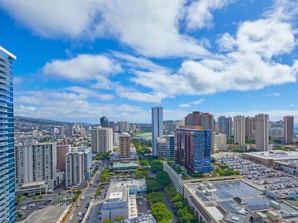 Renaissance Honolulu Hotel & Spa - Newly Opened 2024 : photo 5 de la chambre one-bedroom king suite with sofa bed ocean view
