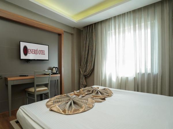 Enerji Otel : photo 3 de la chambre grande chambre double