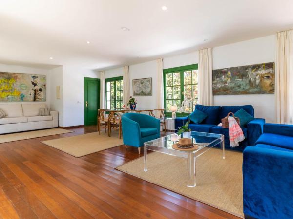 The Touch Club : photo 8 de la chambre chambre quadruple - vue sur jardin