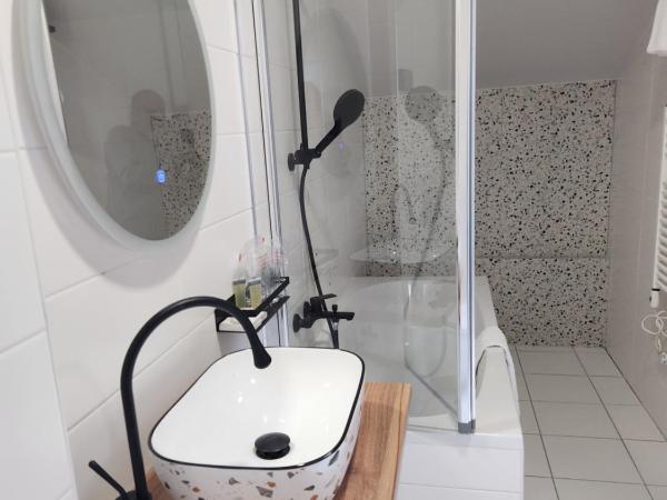 Hotel Amfiteatar : photo 3 de la chambre chambre double supérieure