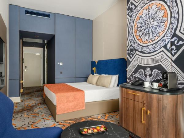 Hotel Moments Budapest by Continental Group : photo 8 de la chambre signature design room – brand new design