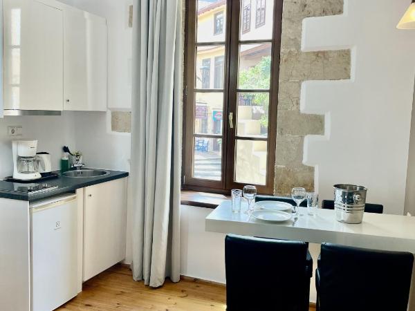 Erietta Suites : photo 4 de la chambre deluxe suite with old town view