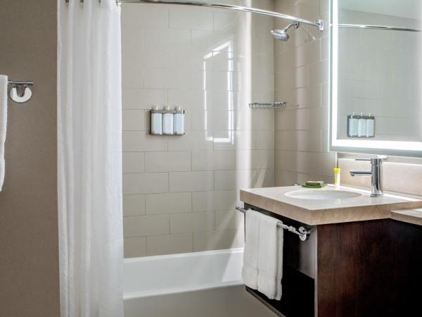 Hotel Adagio, Autograph Collection : photo 4 de la chambre chambre lit king-size deluxe