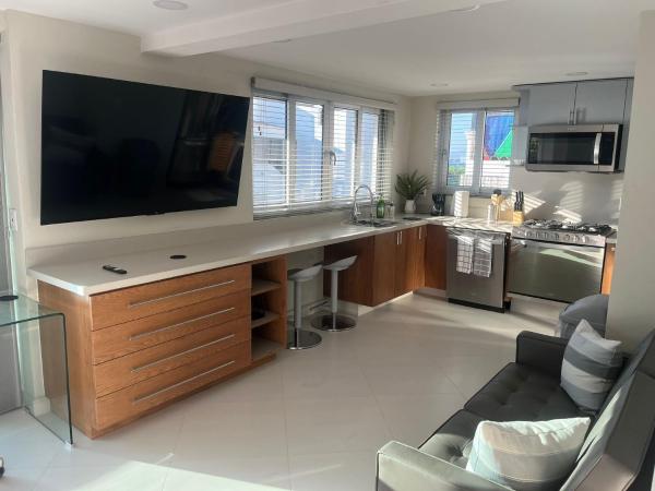 Vidalia - Modern Condos with Rooftop Terrace and Gym : photo 2 de la chambre appartement avec vue