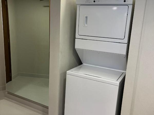 Vidalia - Modern Condos with Rooftop Terrace and Gym : photo 7 de la chambre appartement avec vue