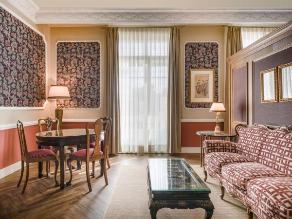 Hotel Palacio del Retiro, Autograph Collection : photo 4 de la chambre suite junior avec lit king-size 