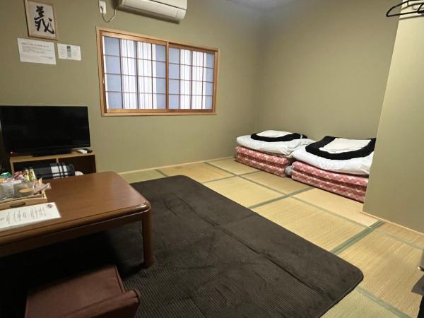 Wafu Ryokan Uehonmachi : photo 2 de la chambre chambre double