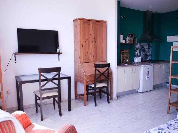 SE - Peaceful Shiny Apartment Near Fibes : photo 4 de la chambre studio