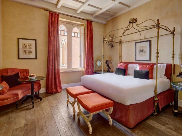 Palazzo Vecchio Taormina : photo 5 de la chambre chambre lit king-size deluxe