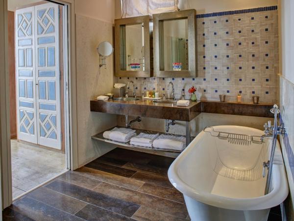 Palazzo Vecchio Taormina : photo 2 de la chambre suite junior - vue sur mer