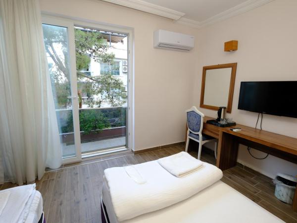 Venüs Hotel : photo 3 de la chambre chambre lits jumeaux standard