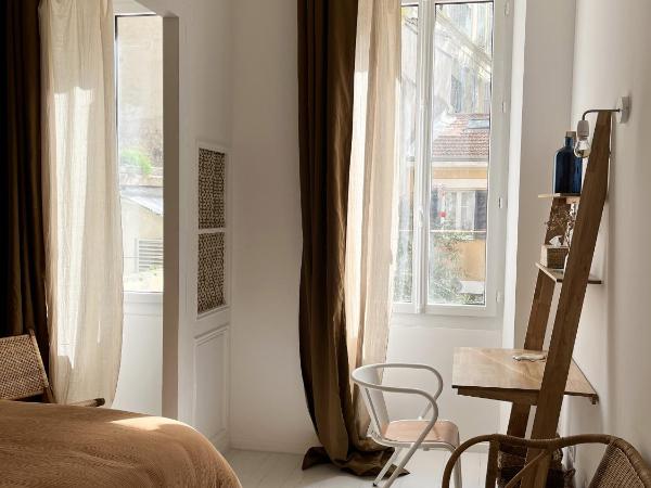 Maison Olea : photo 9 de la chambre chambre lit queen-size - vue sur jardin