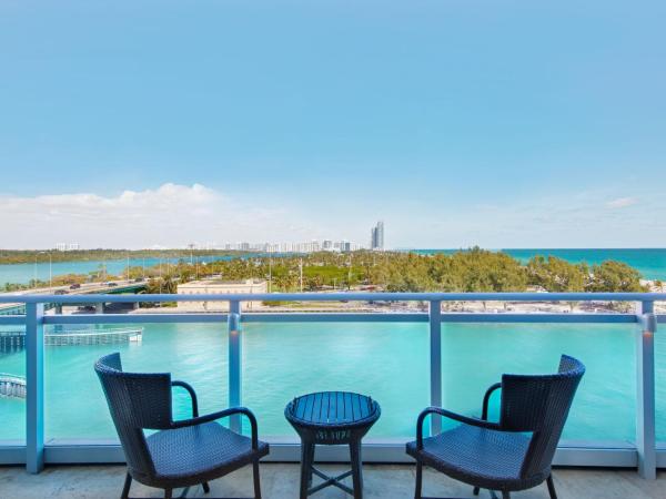 The Ritz-Carlton Bal Harbour, Miami : photo 9 de la chambre suite 2 chambres - vue sur littoral - chambre 1 : 1 lit king-size et chambre 2 : 1 lit king-size