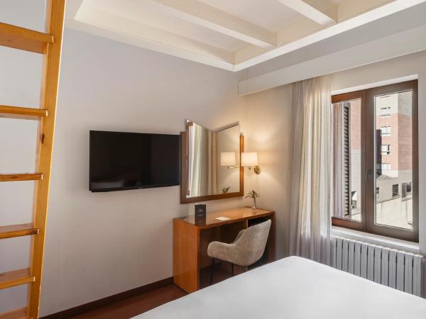 Hotel de l'Isard : photo 7 de la chambre chambre triple