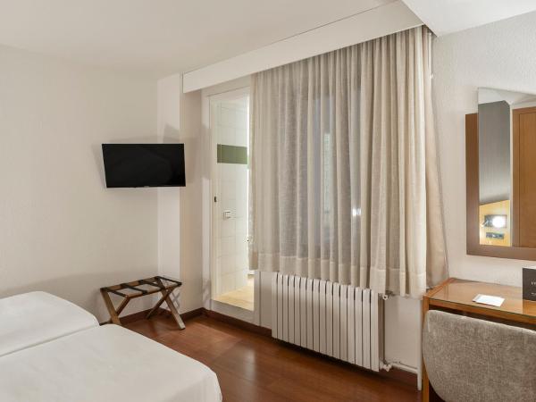 Hotel de l'Isard : photo 5 de la chambre chambre double ou lits jumeaux Économique