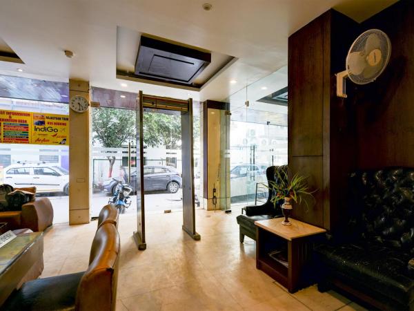 The Raj - Budget Hotel Delhi : photo 6 de la chambre chambre lit king-size supérieure