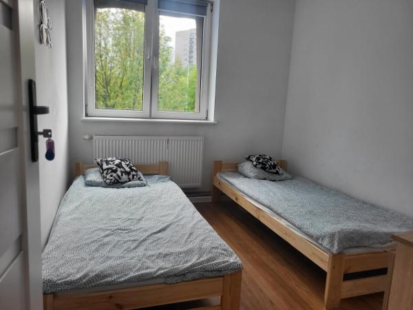 Hostel Warszawa Ursynów : photo 6 de la chambre chambre double standard avec salle de bains commune