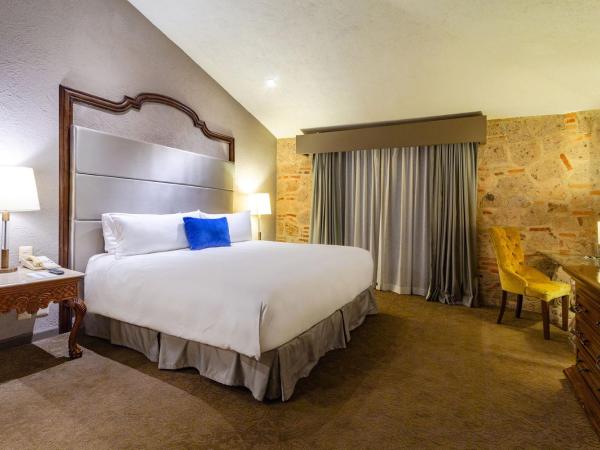 Quinta Real Guadalajara : photo 3 de la chambre suite lit king-size principale