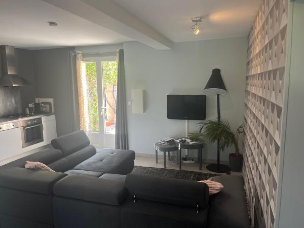 Villa Cote d'Asoet : photo 2 de la chambre appartement confort (2 adultes)