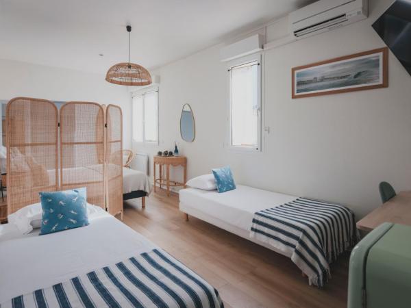 Hôtel de La Plage : photo 3 de la chambre chambre familiale avec douche