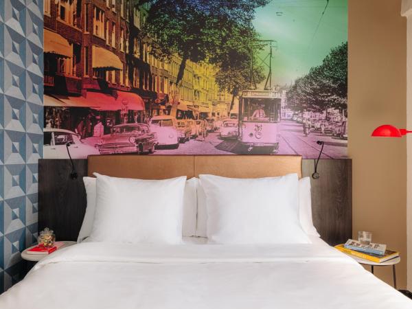 Savoy Hotel Rotterdam : photo 3 de la chambre petite chambre double