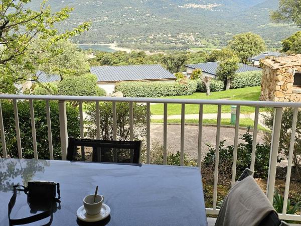 Résidence & Hôtel Aria Marina : photo 6 de la chambre studio avec vue sur jardin